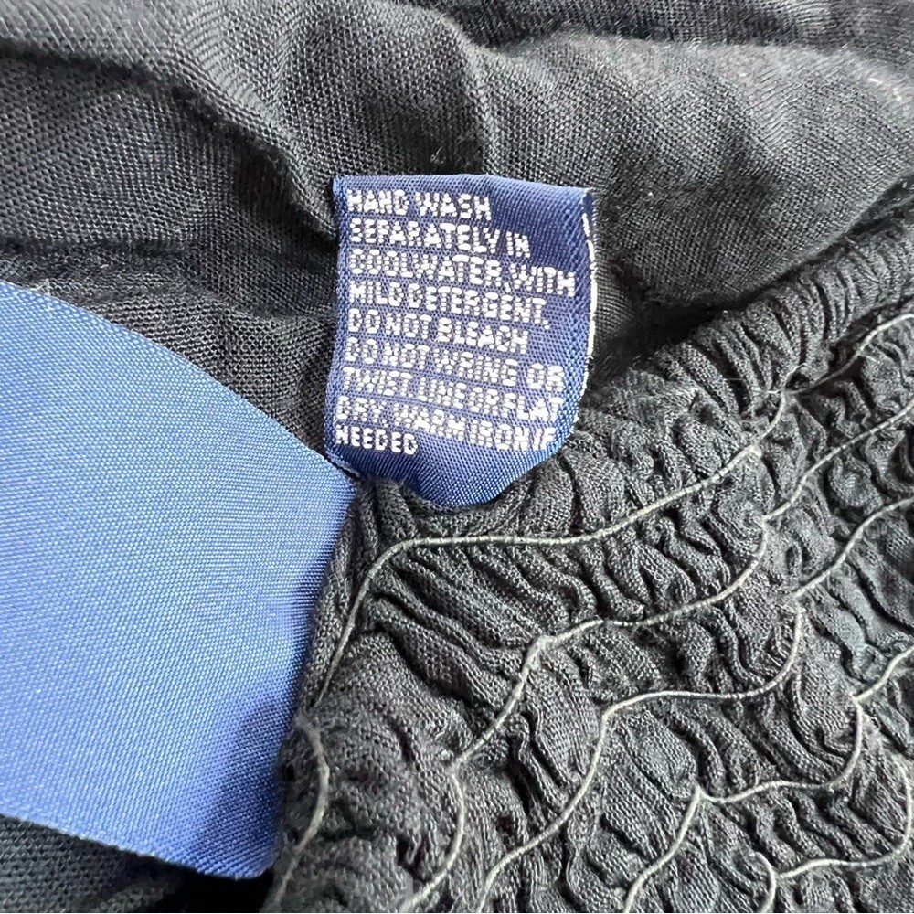 Hugs and kisses dress smocked Hawaii Chic Black and White Floral Maxi flowy - Picture 9 of 12